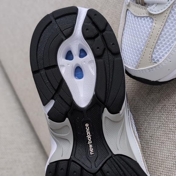 NWB - New Balance 530 Athletic Shoe Unisex - Picture 13 of 15